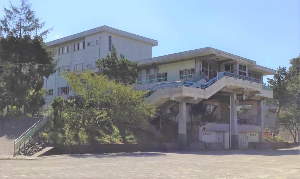 鎌倉市立山崎小学校