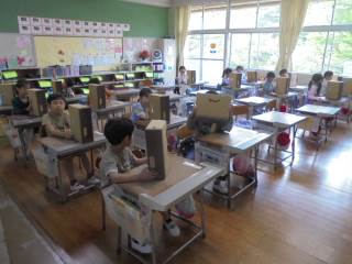 ③送料無料！LION 1号 学校机 学校椅子 懐かしのセット（Yahoo