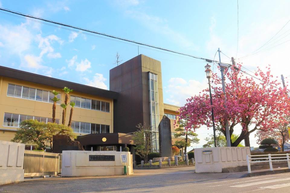 下妻市立下妻小学校