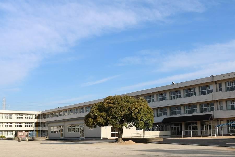 袖ケ浦市立蔵波小学校