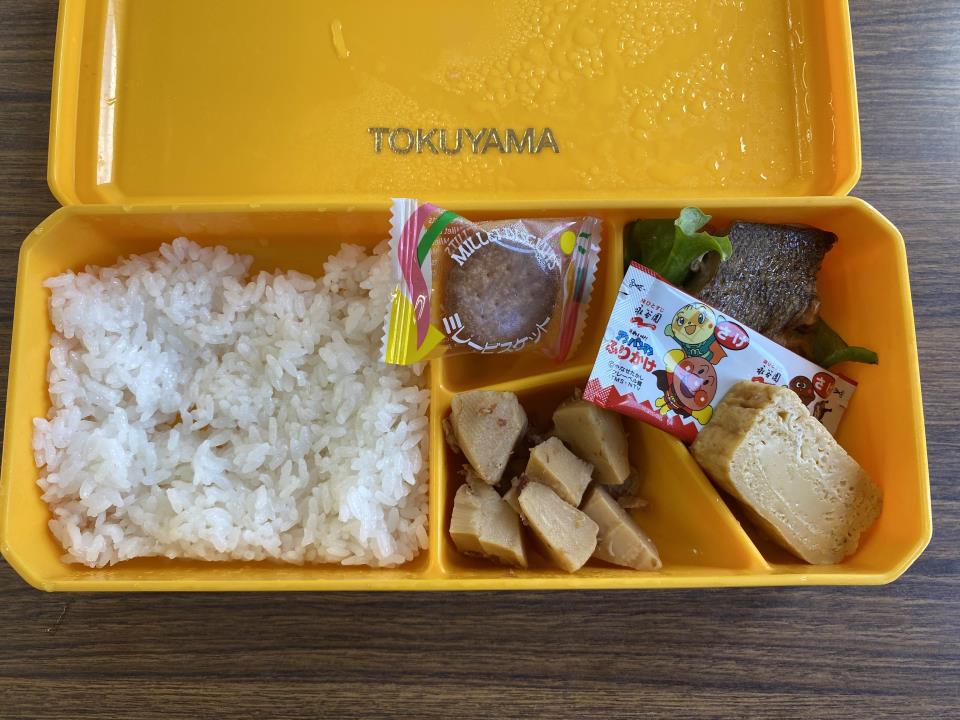 鋼鈑幼稚園 ニュース 今日の給食