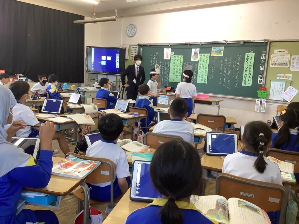 教室に落ちてたゴミ 飾りにどうぞ！ 【公式通販】