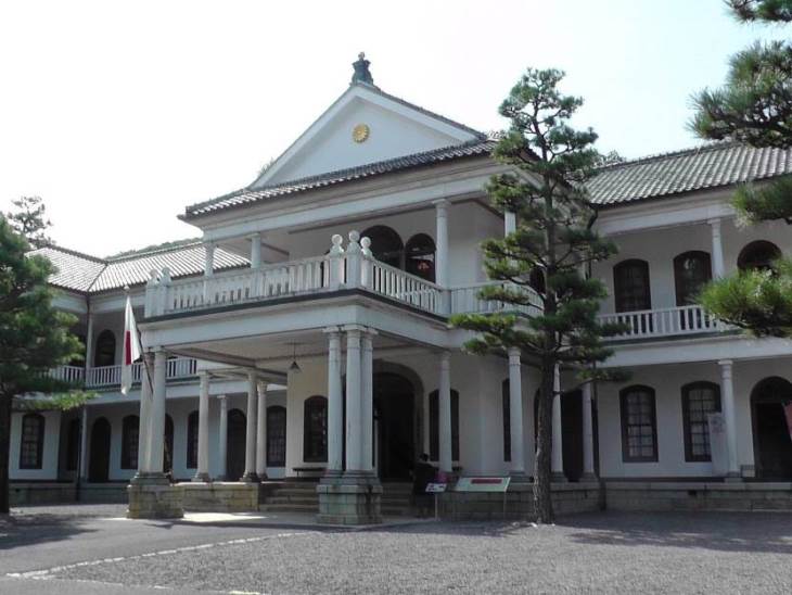 知恵の輪 旧 三重県庁舎