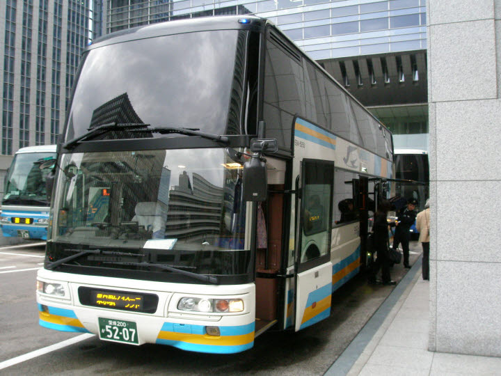 知恵の輪 世界乗り物 長距離夜行バス 東京
