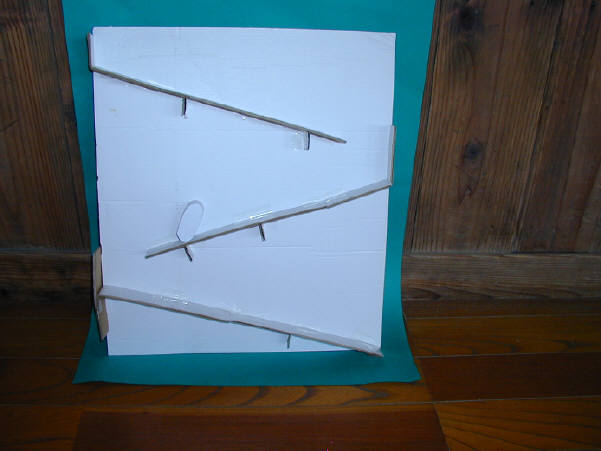 知恵の輪 おもちゃ作りその２ーまゆ玉ころがしー